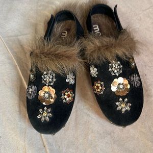 Mou fur lined clogs